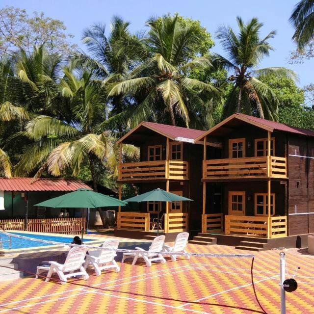 Lazy Frog Guest House Cavelossim Exterior foto