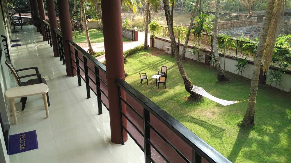 Lazy Frog Guest House Cavelossim Exterior foto